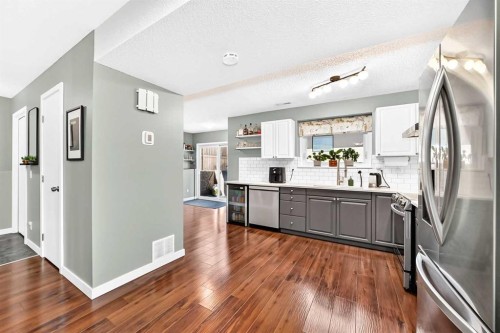 8004 Ranchview Drive Nw, Calgary, AB 