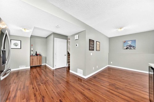 8004 Ranchview Drive Nw, Calgary, AB 
