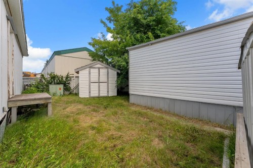 3223 83 Street Nw, Calgary, AB 