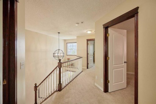 117 Douglas Ridge Circle Se, Calgary, AB 