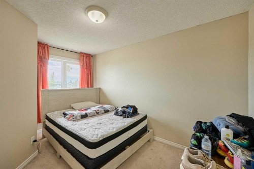 117 Douglas Ridge Circle Se, Calgary, AB 