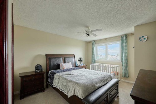 117 Douglas Ridge Circle Se, Calgary, AB 