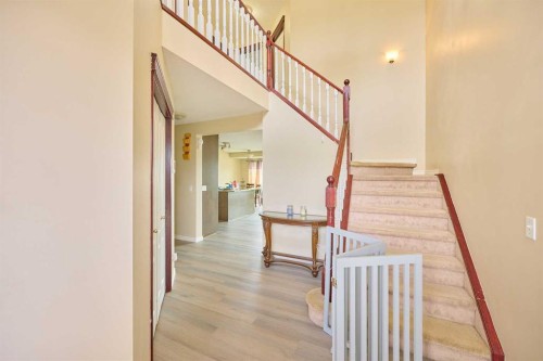 117 Douglas Ridge Circle Se, Calgary, AB 