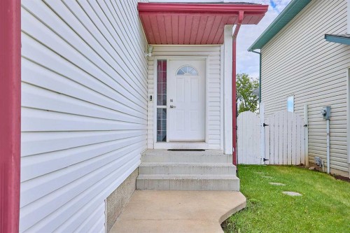 117 Douglas Ridge Circle Se, Calgary, AB 