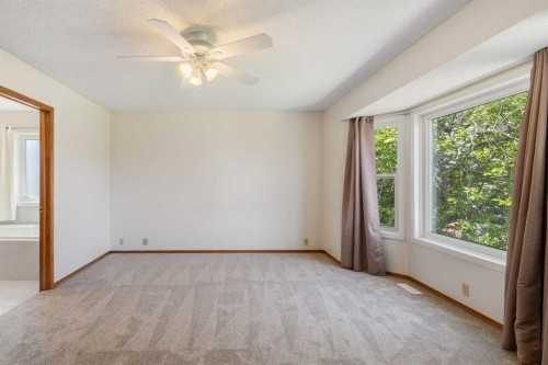 117 Douglasbank Way Se, Calgary, AB 