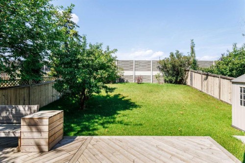 117 Douglasbank Way Se, Calgary, AB 