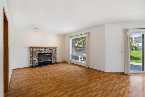 117 Douglasbank Way Se, Calgary, AB 