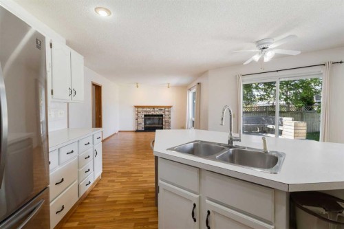 117 Douglasbank Way Se, Calgary, AB 