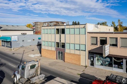 818 16 Avenue Nw, Calgary, AB 