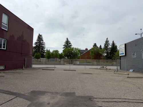 818 16 Avenue Nw, Calgary, AB 