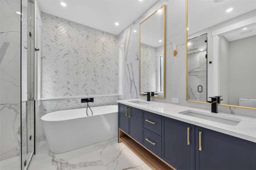 924 33A Street Nw, Calgary, AB - Indoor Photo Showing Bathroom