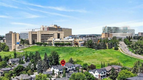 924 33A Street Nw, Calgary, AB - Outdoor With View