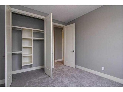 532 22 Avenue Ne, Calgary, AB - Indoor