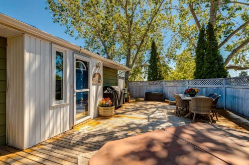 23 Heston Street Nw, Calgary, AB 