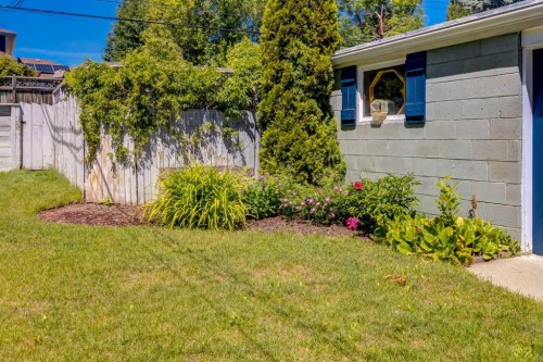 23 Heston Street Nw, Calgary, AB 