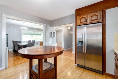 23 Heston Street Nw, Calgary, AB 
