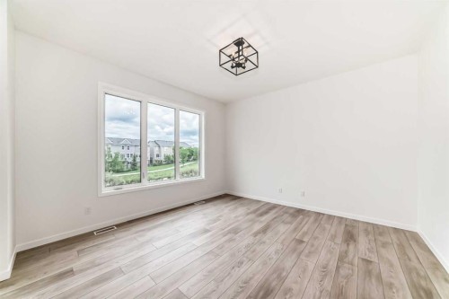 310 Montrose Crescent Se, High River, AB 