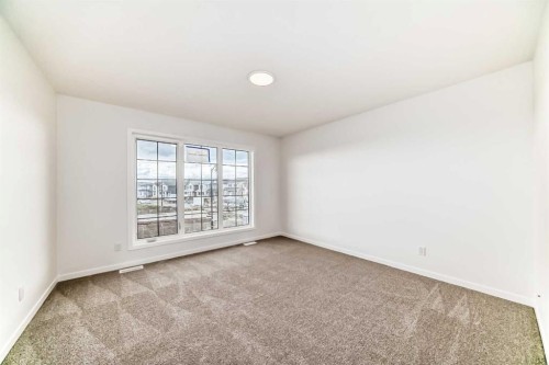 310 Montrose Crescent Se, High River, AB 