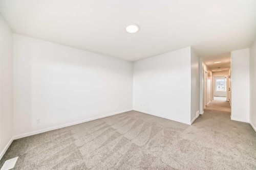 310 Montrose Crescent Se, High River, AB 