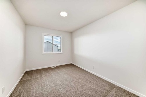 310 Montrose Crescent Se, High River, AB 