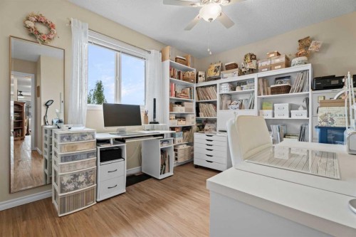 241 Sunset Heights, Cochrane, AB - Indoor Photo Showing Office