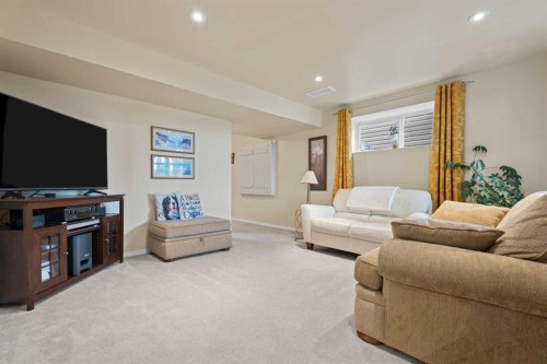 241 Sunset Heights, Cochrane, AB - Indoor