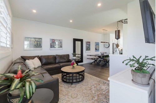 64 Spring Willow Close Sw, Calgary, AB 