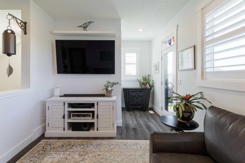 64 Spring Willow Close Sw, Calgary, AB 