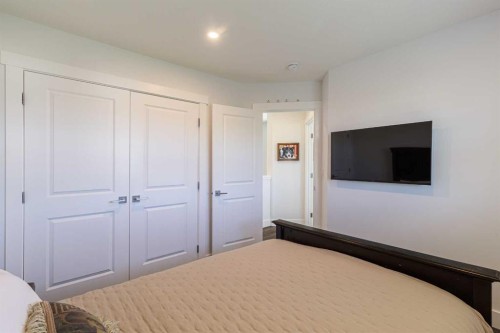 64 Spring Willow Close Sw, Calgary, AB 