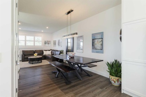 64 Spring Willow Close Sw, Calgary, AB 
