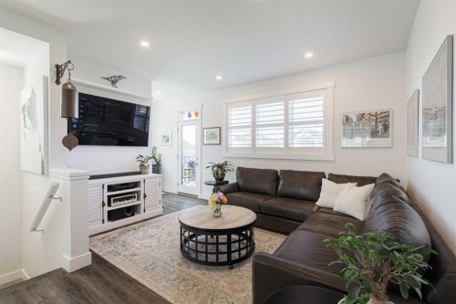64 Spring Willow Close Sw, Calgary, AB 