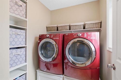 132 Coopers Heights Sw, Airdrie, AB - Indoor Photo Showing Laundry Room