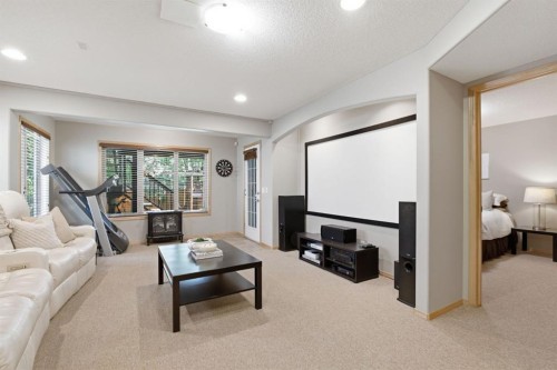 132 Coopers Heights Sw, Airdrie, AB - Indoor Photo Showing Living Room