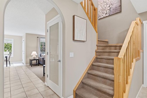 132 Coopers Heights Sw, Airdrie, AB - Indoor Photo Showing Other Room
