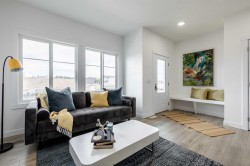 54 Andalusian Road Cochrane, AB T4C 3B7