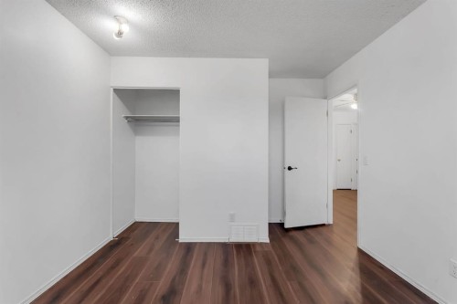 48 Millview Way Sw, Calgary, AB 