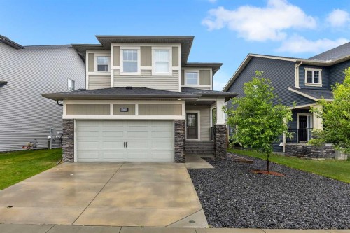 262 Hillcrest Heights SW Airdrie, AB T4B 3Z2