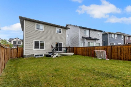 262 Hillcrest Heights Sw, Airdrie, AB - Outdoor With Exterior