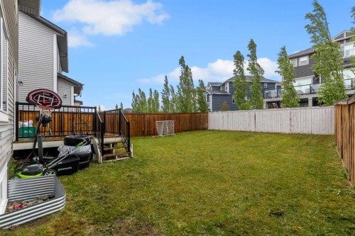 262 Hillcrest Heights Sw, Airdrie, AB - Outdoor