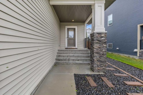 262 Hillcrest Heights Sw, Airdrie, AB - Outdoor
