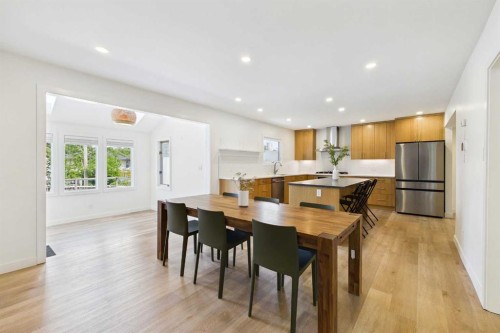 416 Thornhill Place Nw, Calgary, AB - Indoor