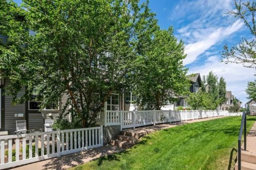 159 New Brighton Villas Se, Calgary, AB 