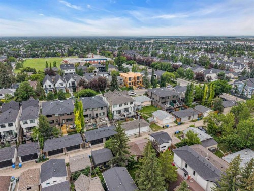 2032 37 Avenue Sw, Calgary, AB - Outdoor With View