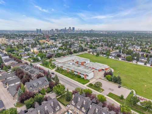 2032 37 Avenue Sw, Calgary, AB - Outdoor With View
