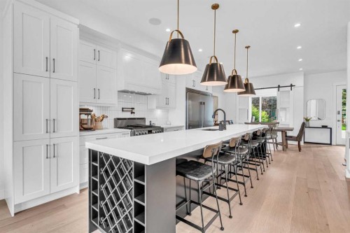 2032 37 Avenue Sw, Calgary, AB - Indoor Photo Showing Kitchen With Upgraded Kitchen
