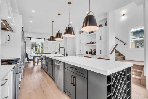 2032 37 Avenue Sw, Calgary, AB - Indoor Photo Showing Kitchen With Upgraded Kitchen
