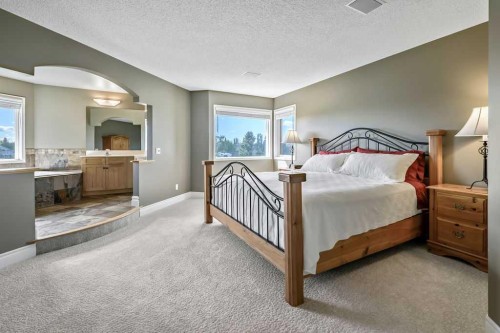 28 Citadel Green Nw, Calgary, AB 