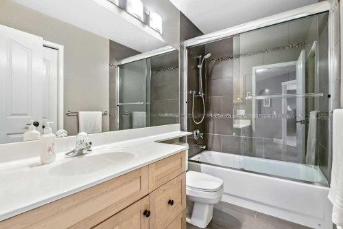 28 Citadel Green Nw, Calgary, AB 