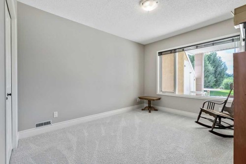 28 Citadel Green Nw, Calgary, AB 