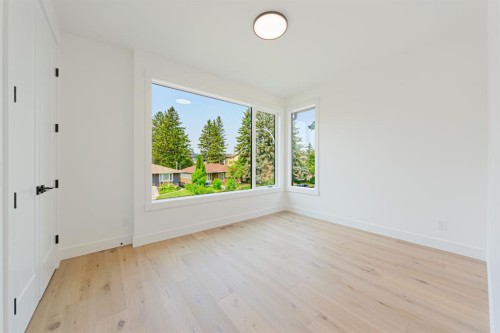 2028 36 Street Sw, Calgary, AB - Indoor Photo Showing Other Room